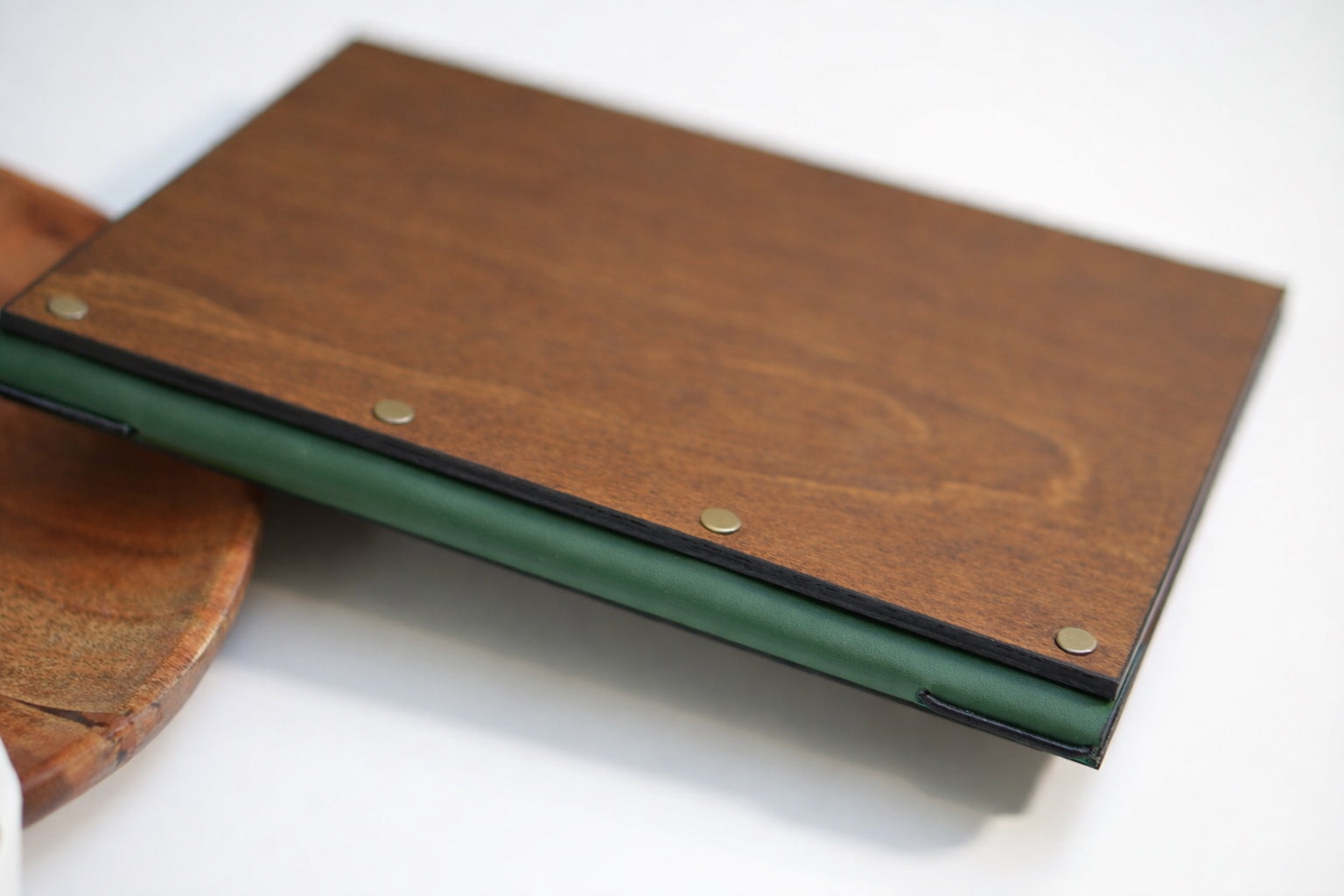Divris Wooden Menu Cover String Fitting