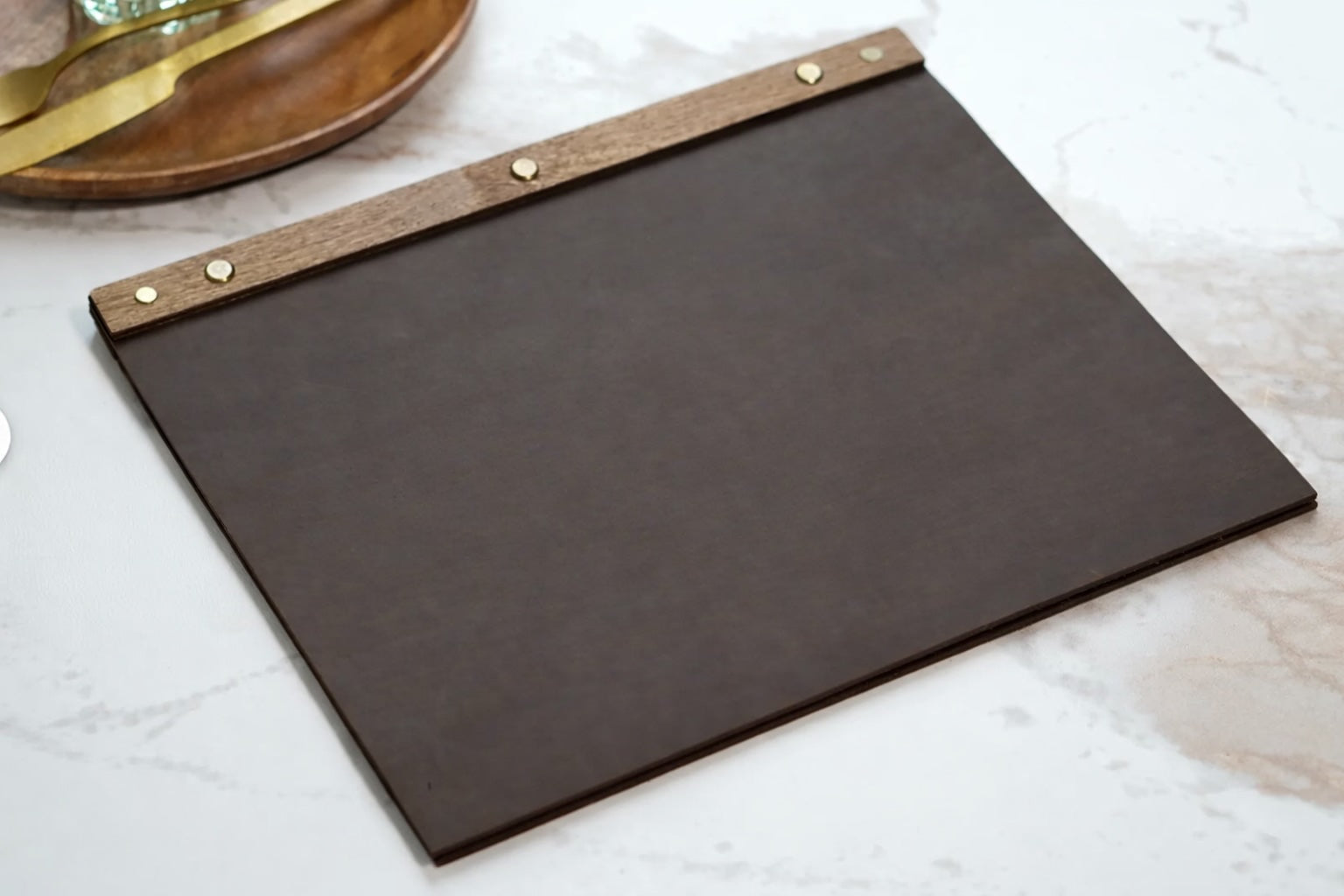 Premium Leather Menu Cover – Professional Restaurant, Hotel & Café Menu Folder for Food, Drink & Wine Lists: A4