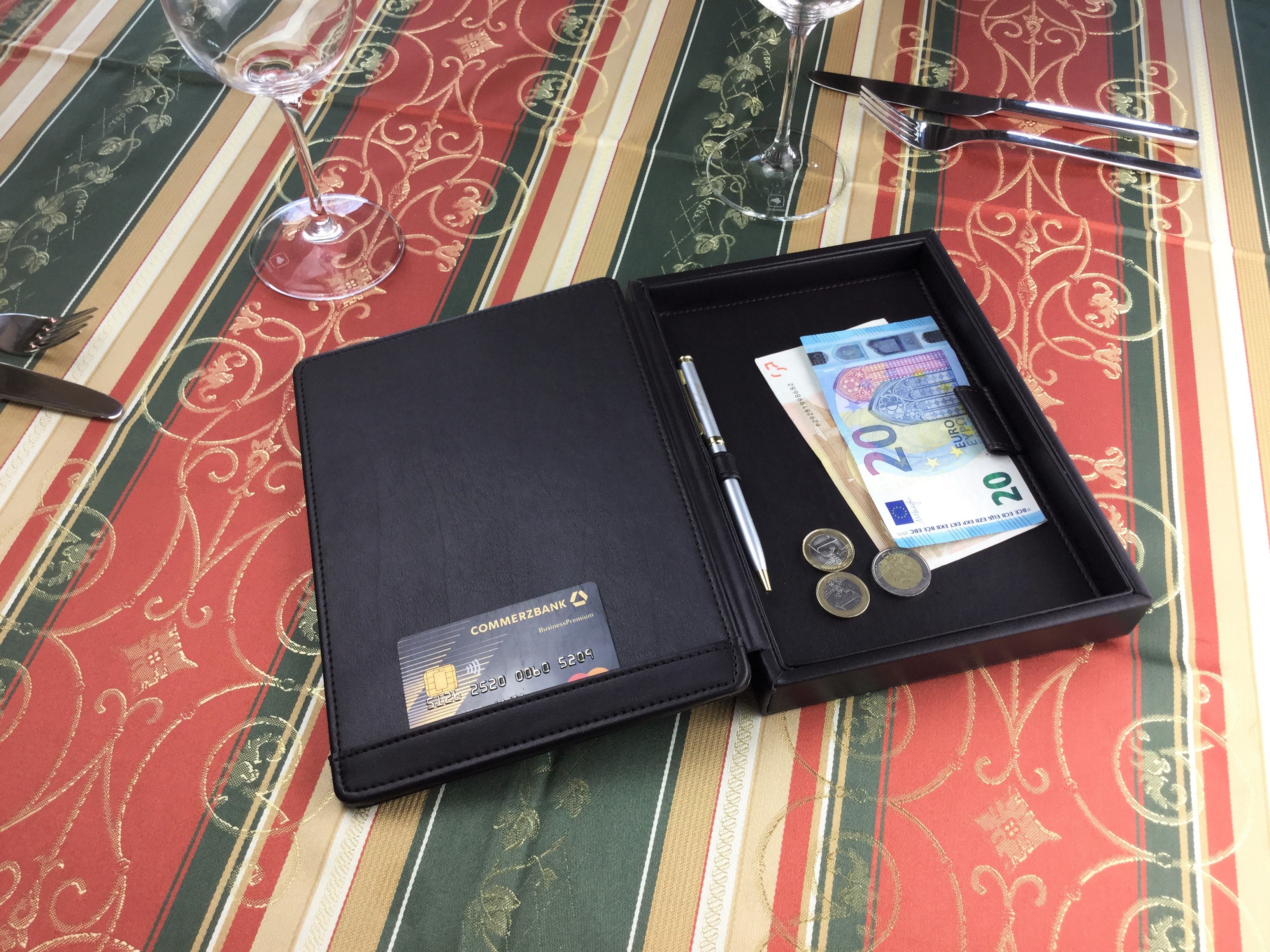 Magnetic Bill Folder for Hotel and Restaurant, Check Presenter, Bill Folder for Hotel and Restaurant: 30 Pcs Pack