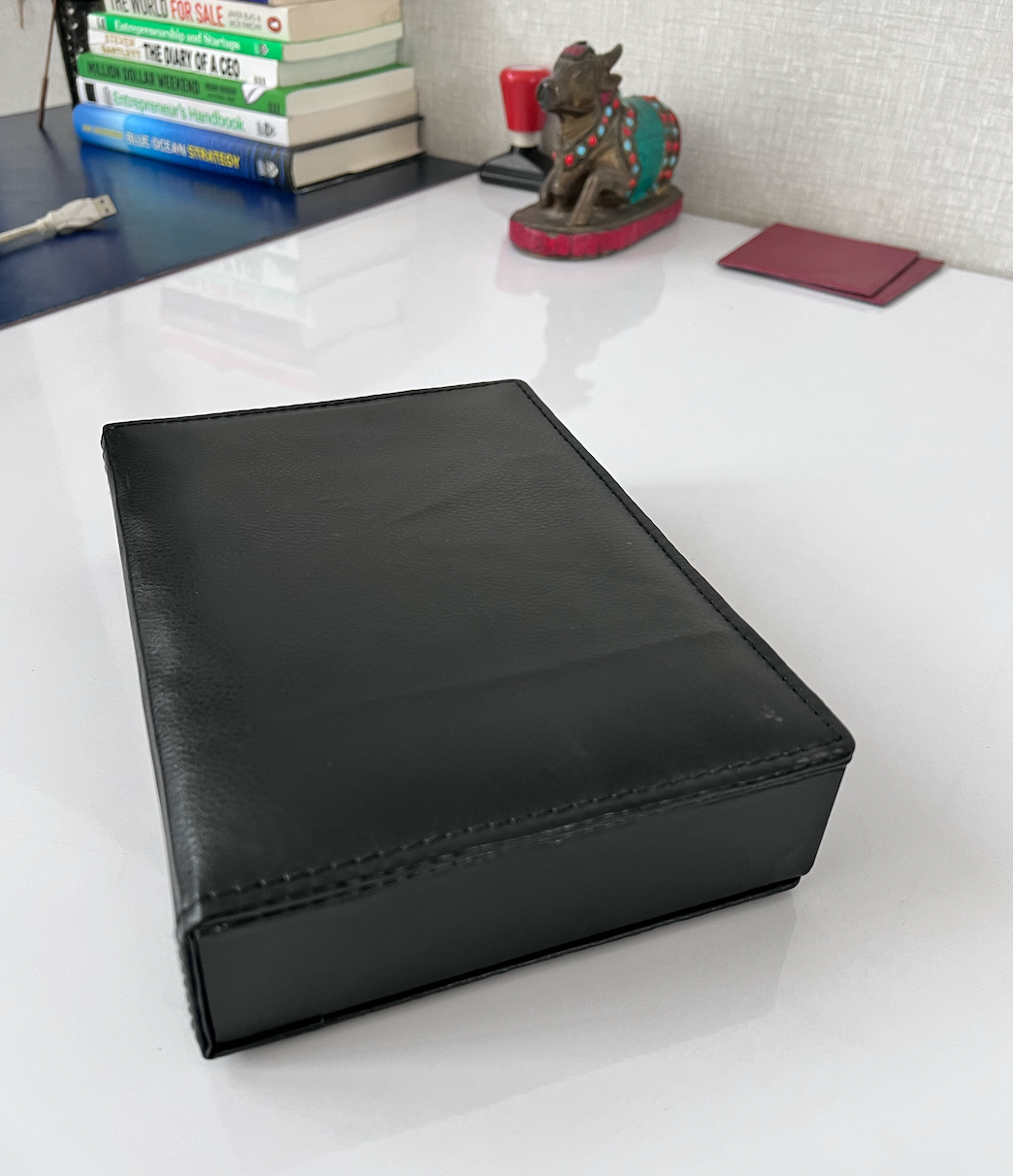 Magnetic Bill Folder for Hotel and Restaurant, Check Presenter, Bill Folder for Hotel and Restaurant: 30 Pcs Pack