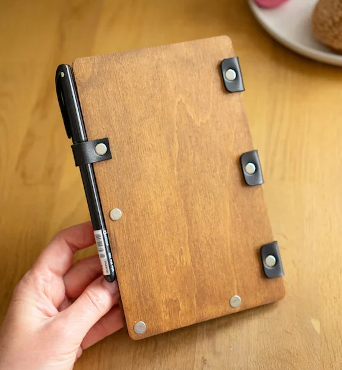 Wooden Check presenter