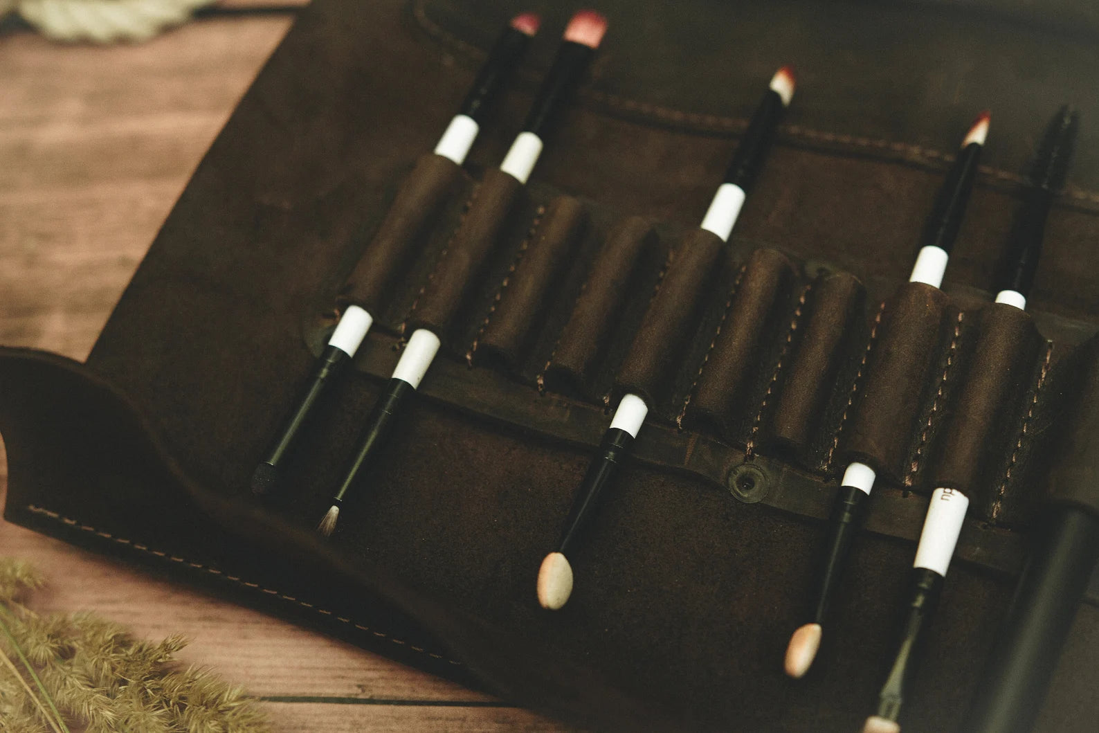 PU Leather makeup brush roll, Leather makeup brush case, Makeup bag brush holder, makeup brush holder travel, Makeup brush organiser