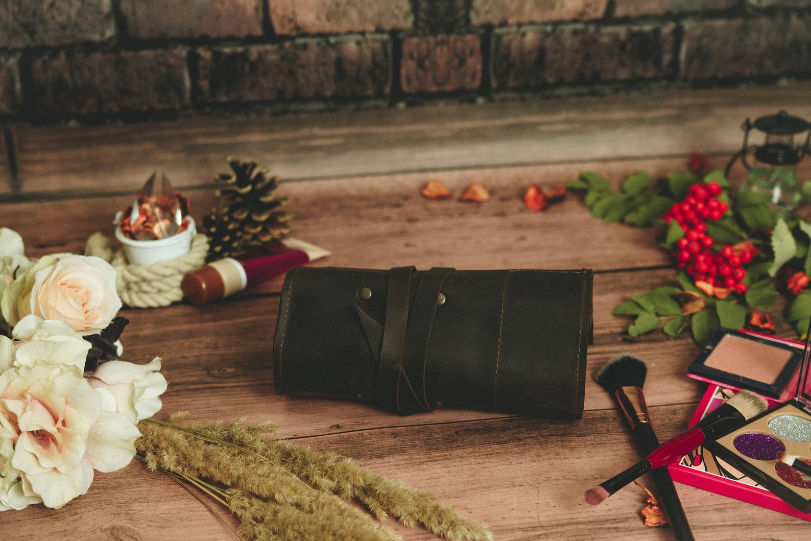 PU Leather makeup brush roll, Leather makeup brush case, Makeup bag brush holder, makeup brush holder travel, Makeup brush organiser